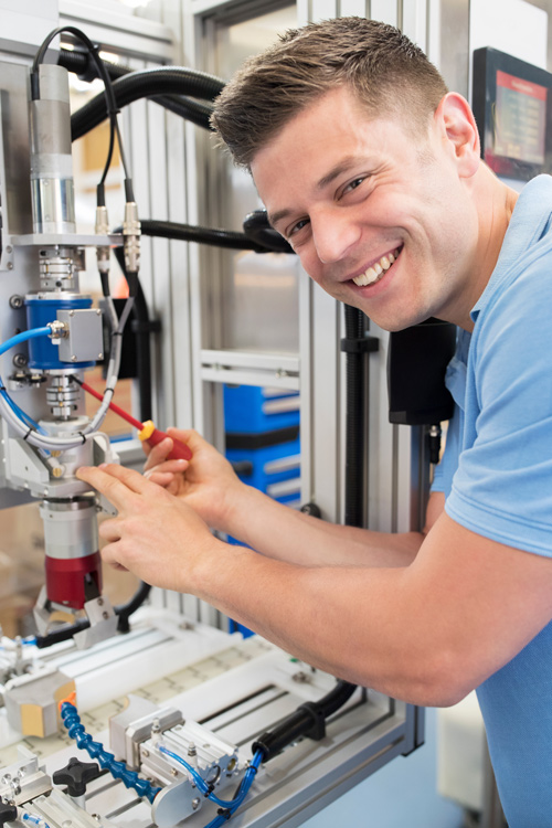 veteran working in robotics