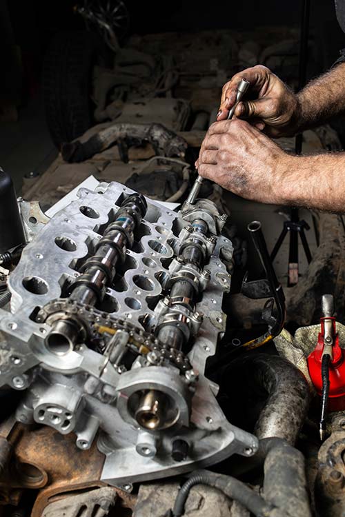 Bus and Truck Mechanics and Diesel Engine Specialists