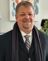 Portrait photo of Tim Cedor