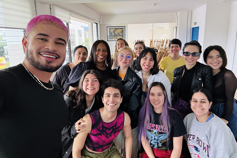 Contingent from Dallas College poses for selfie in Costa Rica