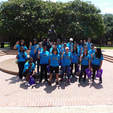 Students grouped together smiling at Eastfield College