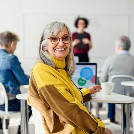 senior-adult-in-computer-class-