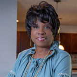 Photo of Carol Holmes